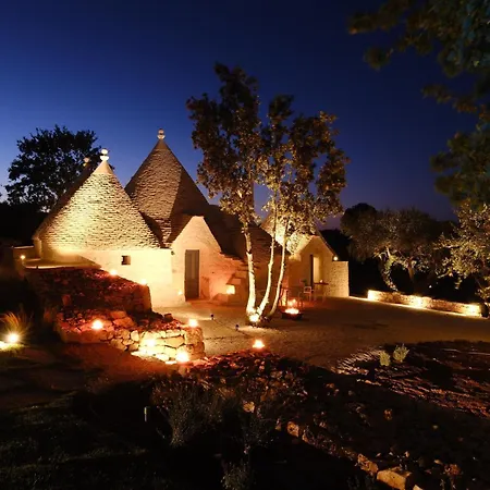 别墅 Borgo Dei Trulli Fanelli 卡斯特拉纳格罗泰