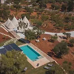 וילה Borgo Dei Trulli Fanelli קסטלאנה גרוטה